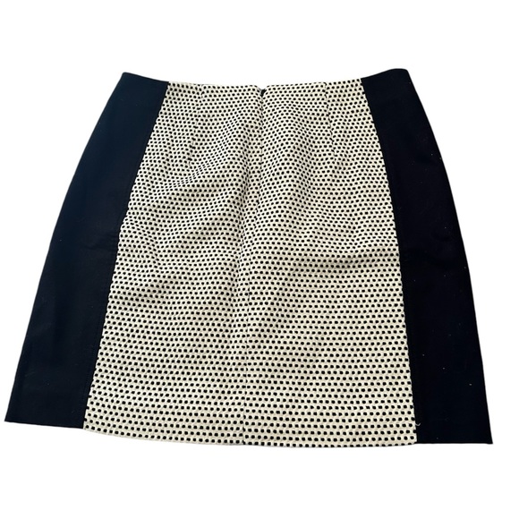 Ann Taylor LOFT Black and Cream Polka Dot Skirt in Women’s 6 Petite - Picture 6 of 8